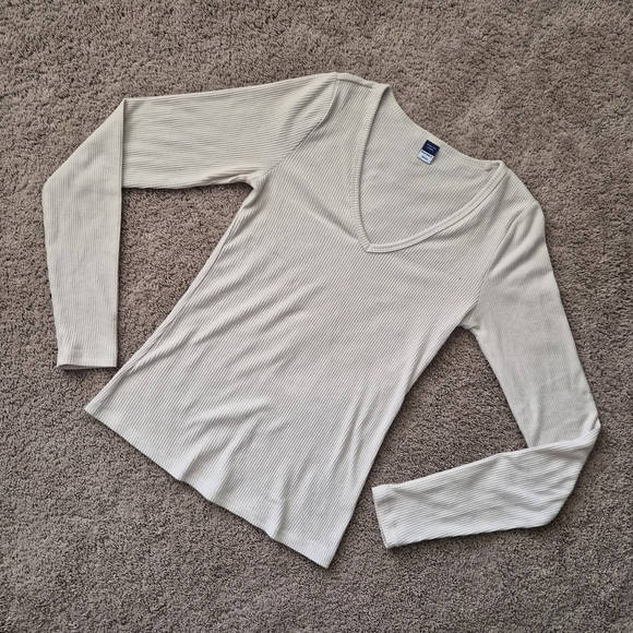 Old Navy Cream Ribbed V-Neck Long Sleeve Plush Tee • Size S Tall - Picture 3 of 6